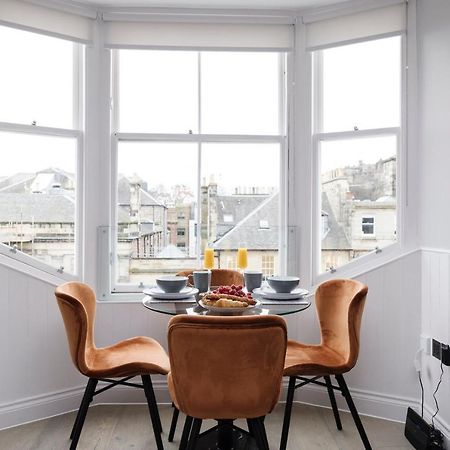 Altido Gorgeous Flat Overlooking Edinburgh Castle Exterior foto