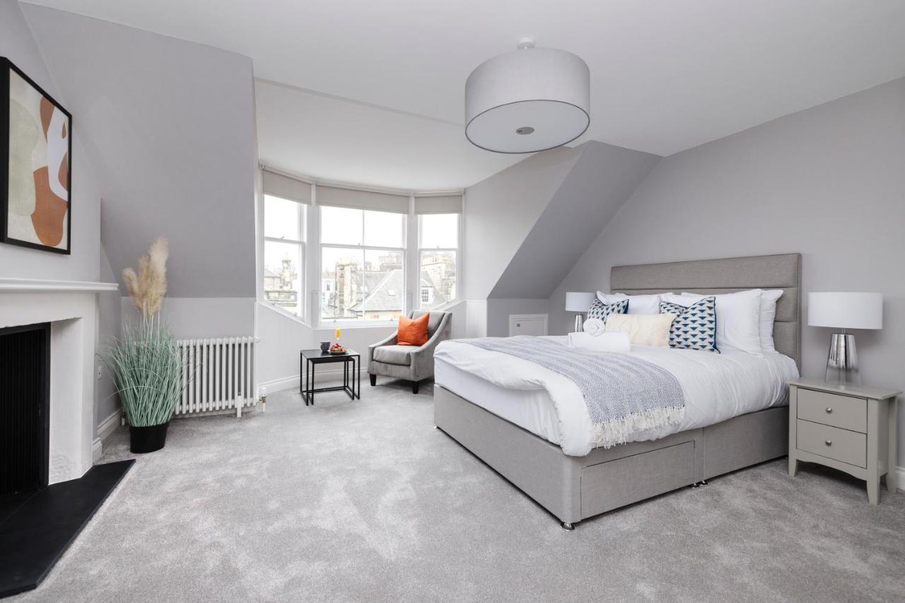 Altido Gorgeous Flat Overlooking Edinburgh Castle Exterior foto
